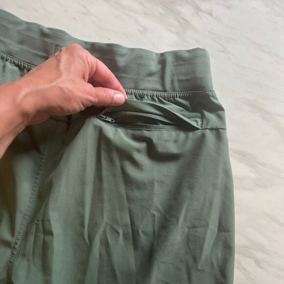 Amazon Essentials Olive Green Athletic Shorts Size Woman Small - Picture 6 of 13